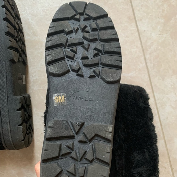 Style&Co fuzzy faux fur ankle boots black - Picture 4 of 4